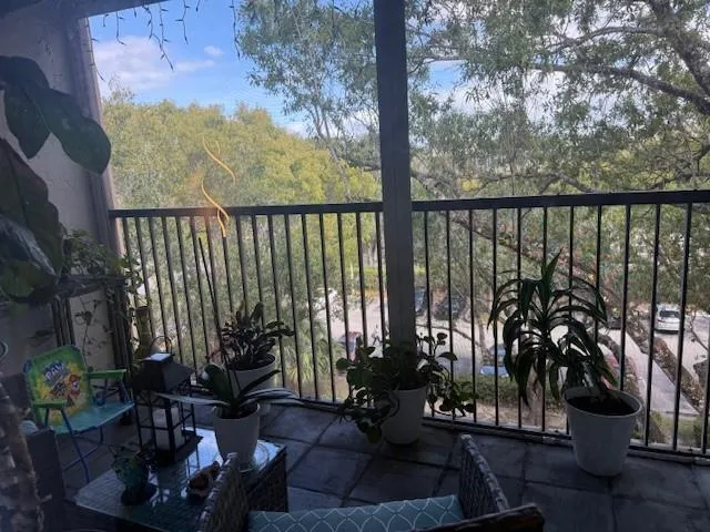 $2,000 | 6800 Cypress Road, Unit 512, Plantation, FL 33317