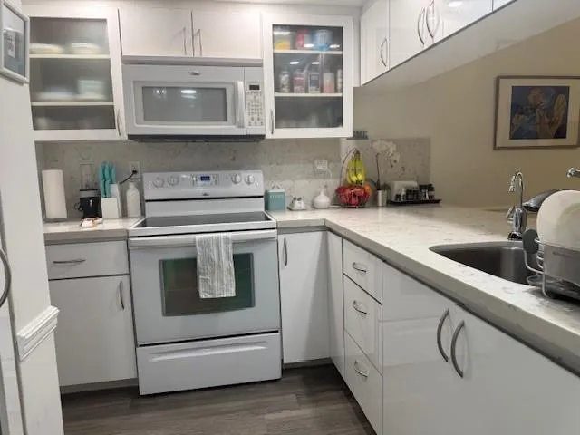 $2,000 | 6800 Cypress Road, Unit 512, Plantation, FL 33317