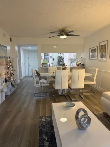 $2,000 | 6800 Cypress Road, Unit 512, Plantation, FL 33317