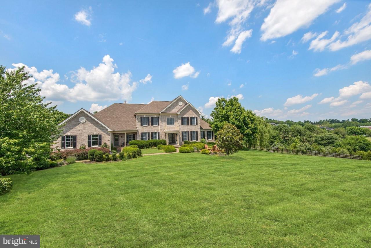 17522 Kinloch Ridge Court Leesburg, VA 20175 - Photo 1 of 30 Exterior (Front)