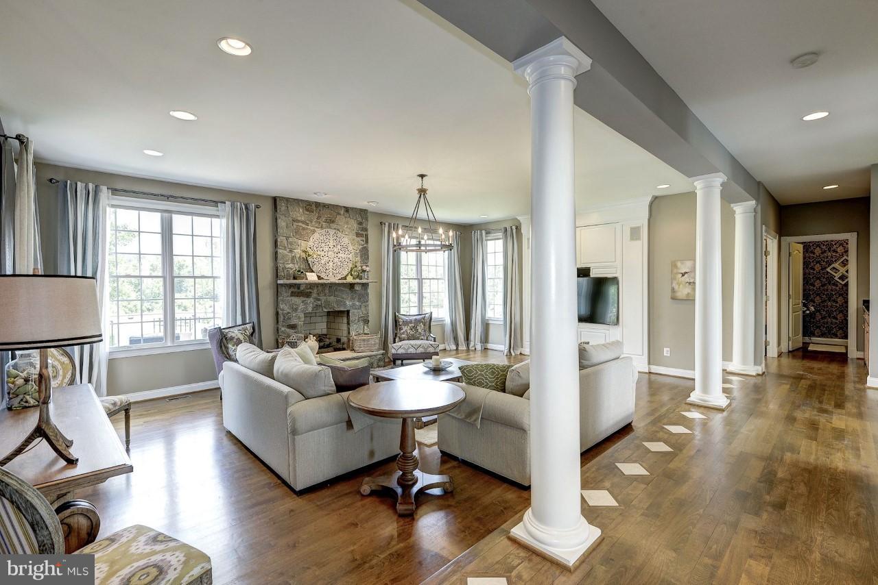 17522 Kinloch Ridge Court Leesburg, VA 20175 - Photo 12 of 30 Family Room