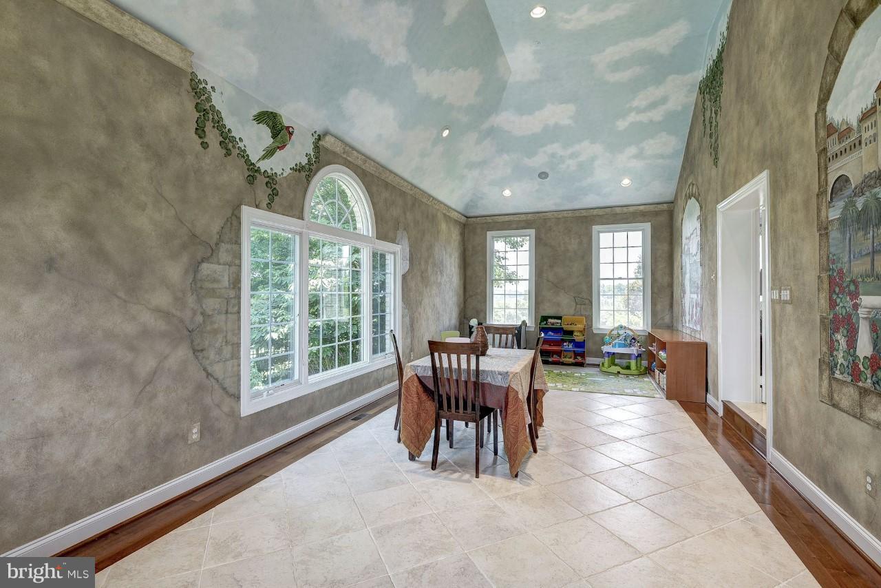 17522 Kinloch Ridge Court Leesburg, VA 20175 - Photo 6 of 30 Sun Room