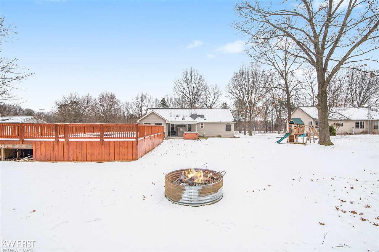 7063 Gillette Road Flushing, MI 48433 - Photo 29 of 42