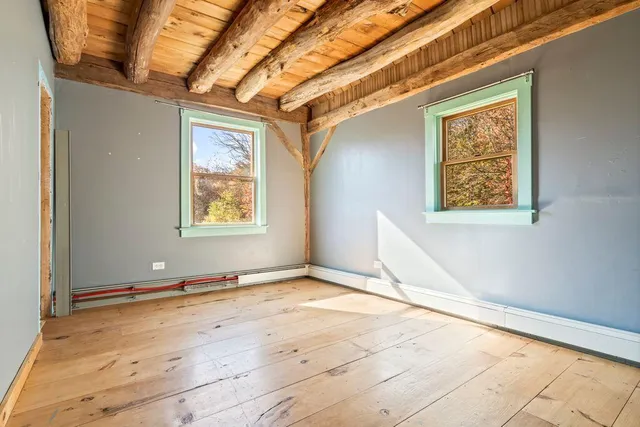 $399,999 | 192 Turkey Lane, Winthrop, ME 04364