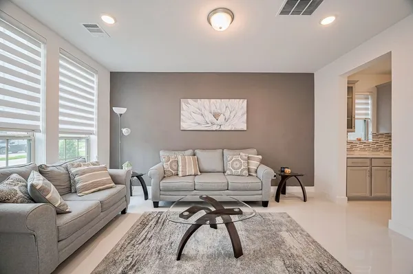 $3,999 | 18311 Licola Mdw Lane, Richmond, TX 77407