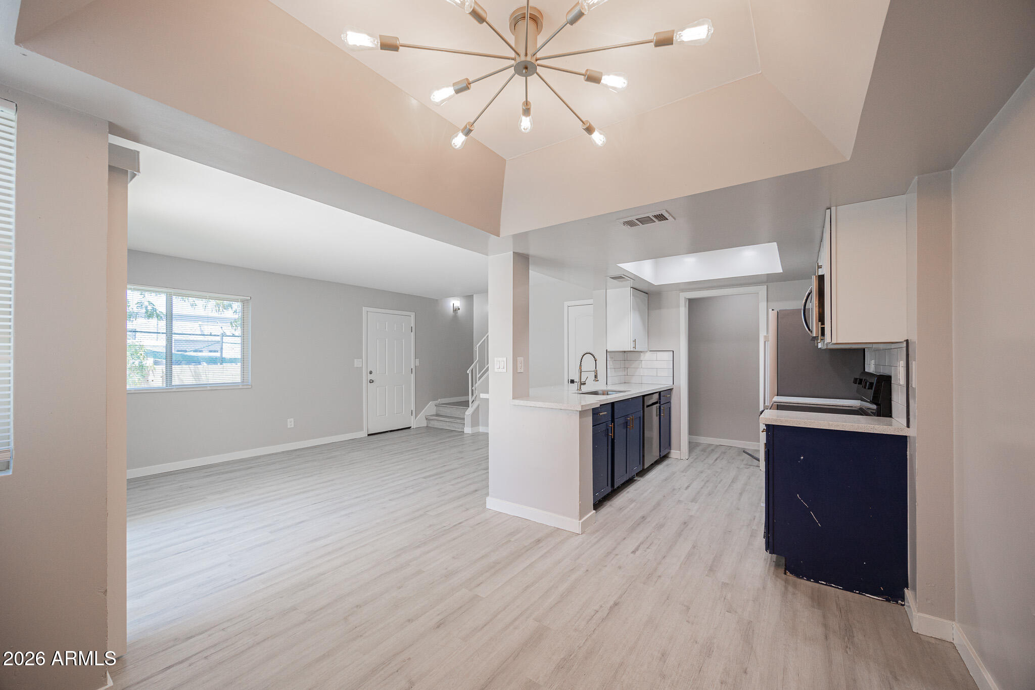 4403 East Riverside Street Phoenix, AZ 85040 - Photo 7 of 19