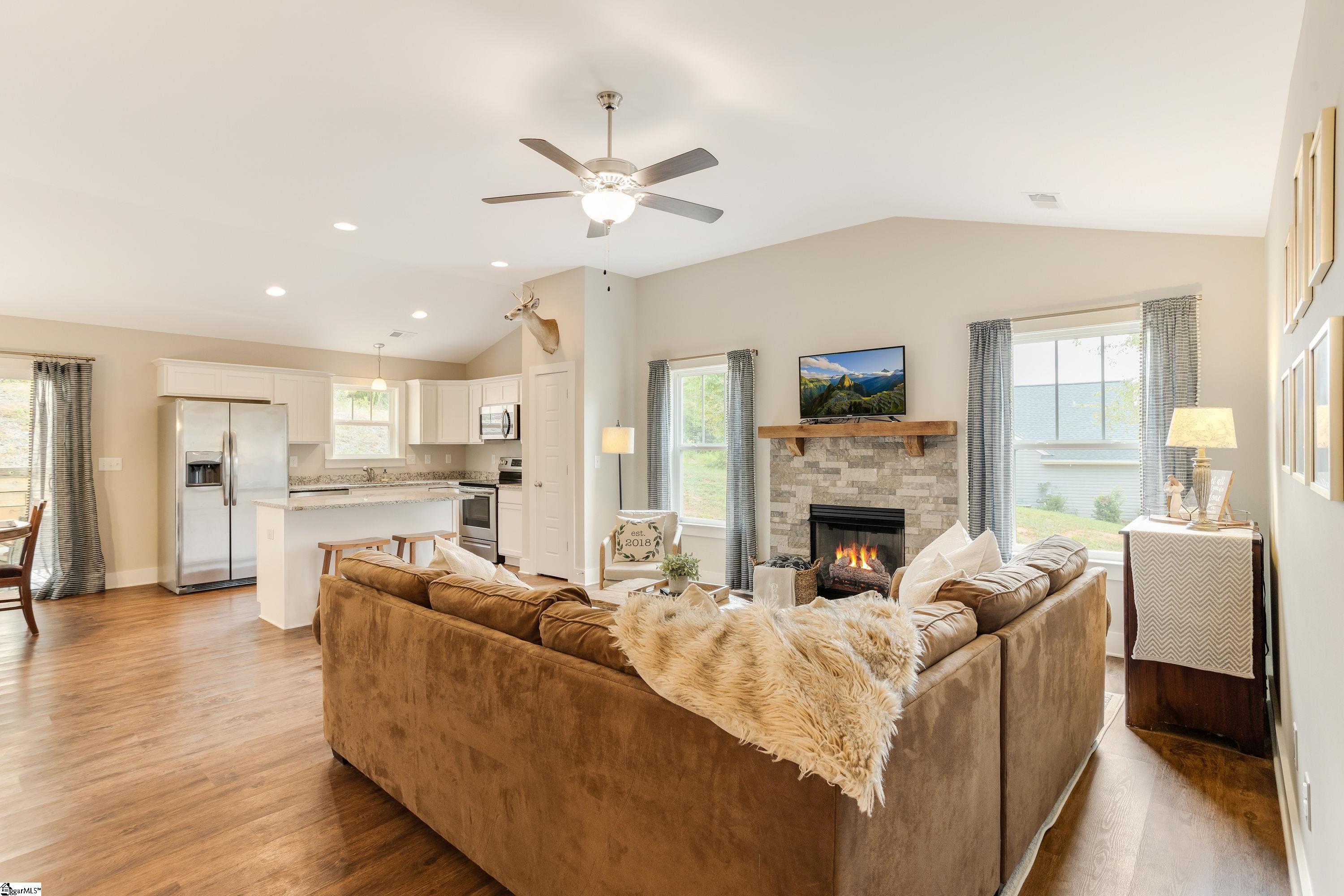 1508 Red Barn Road Liberty, SC 29657 - Photo 6 of 30 Gallery Image 6