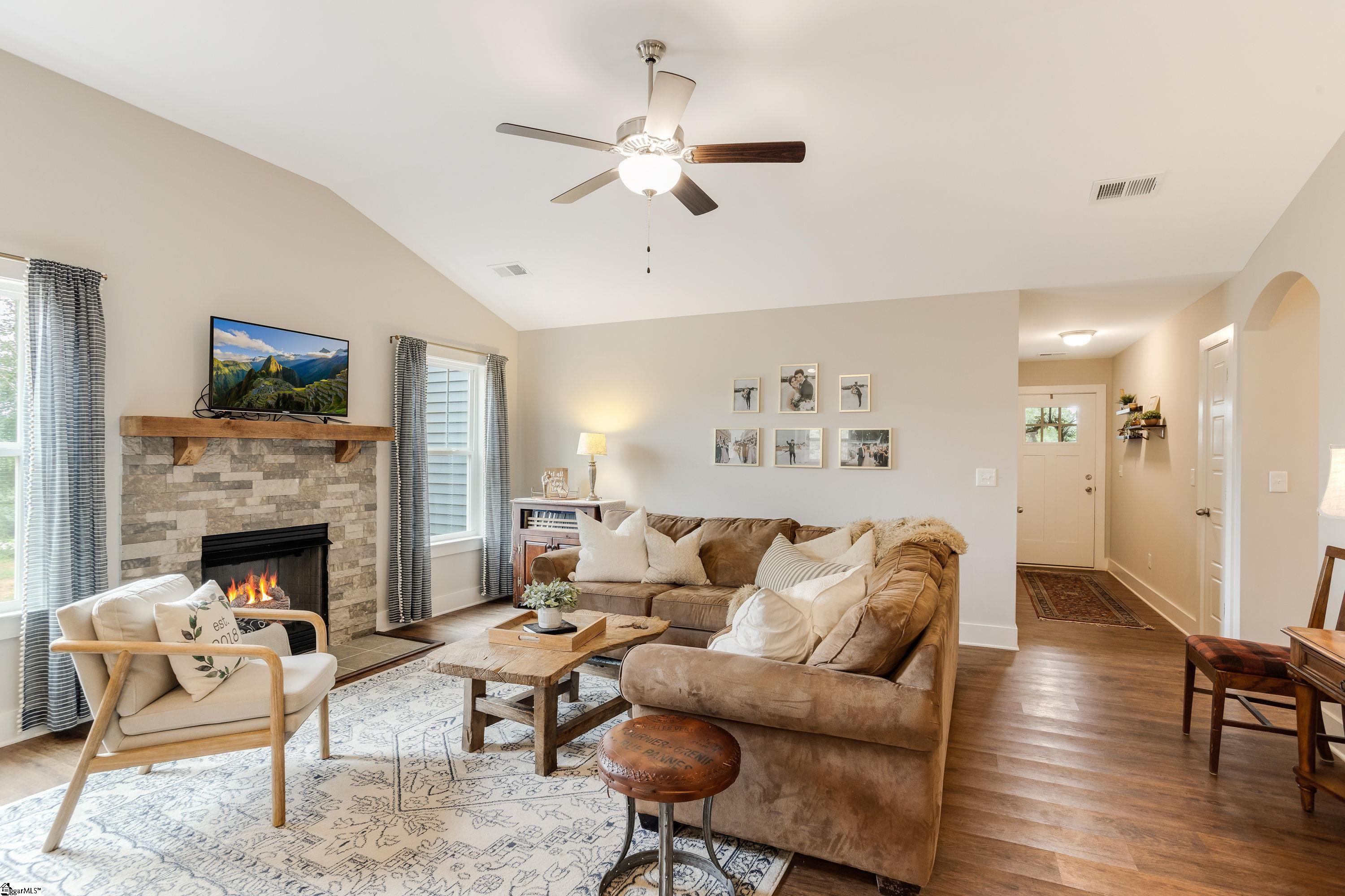 1508 Red Barn Road Liberty, SC 29657 - Photo 7 of 30 Gallery Image 7