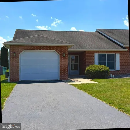 $1,590 | 62 Chadwick Drive, Greencastle, PA 17225