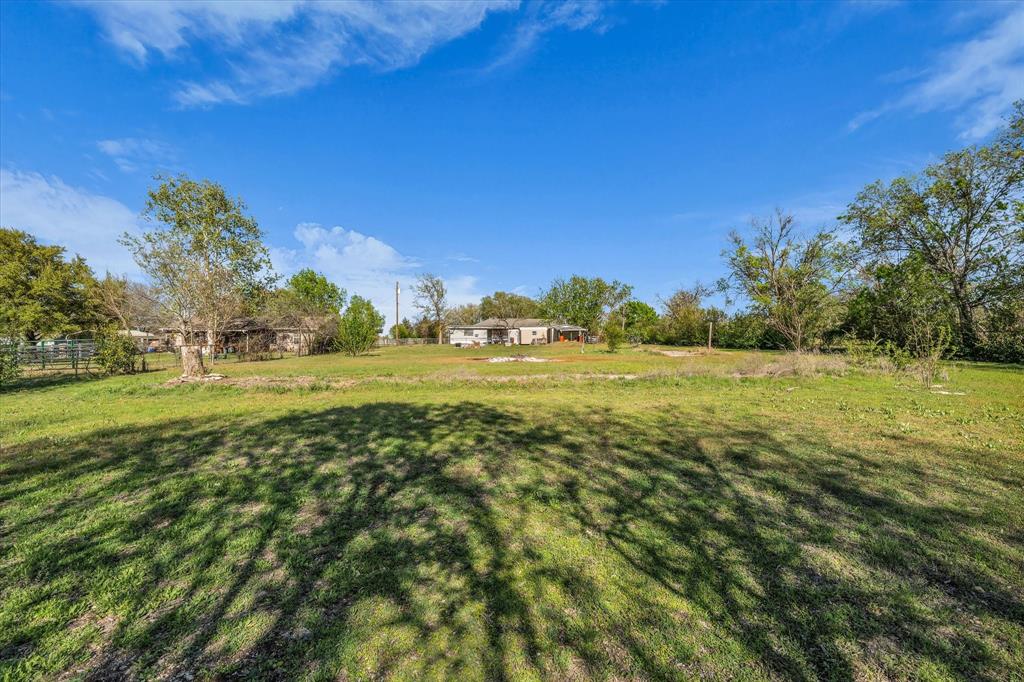 982 North Houston Street Lorena, TX 76655 - Photo 22 of 35 a view of a green field