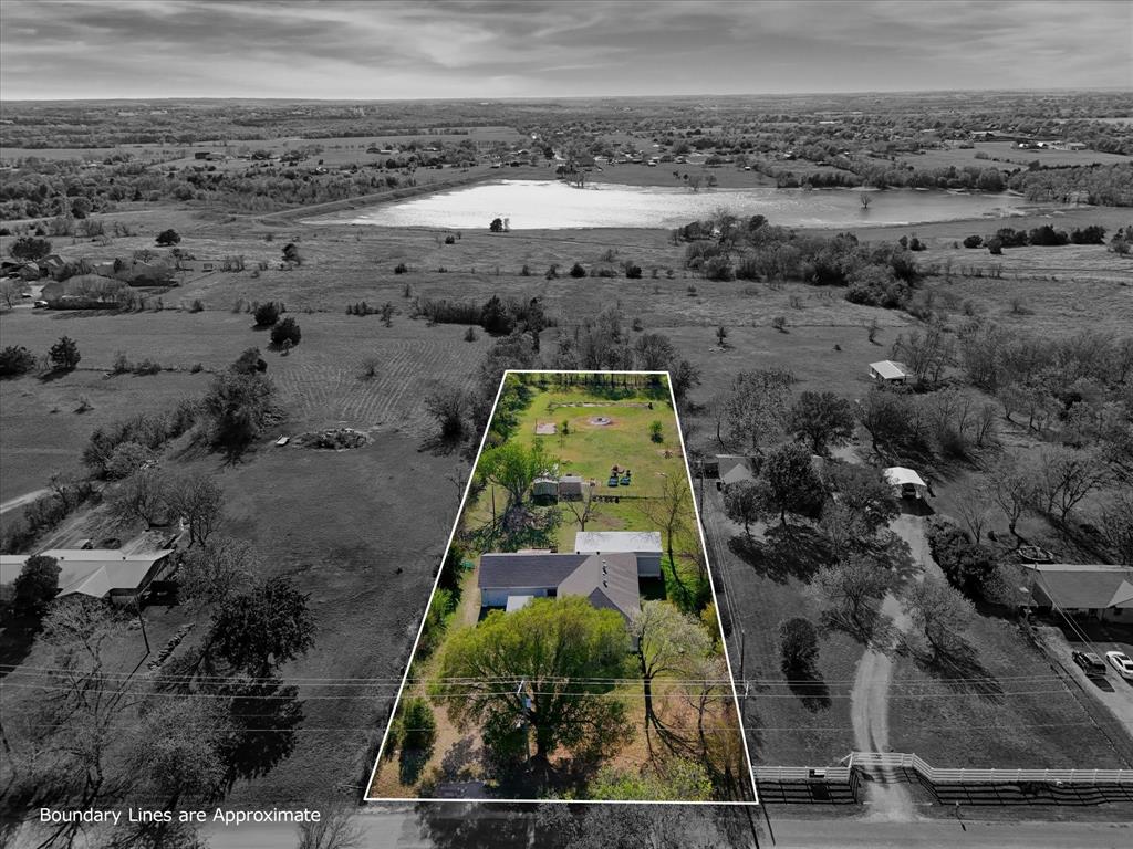 982 North Houston Street Lorena, TX 76655 - Photo 30 of 35