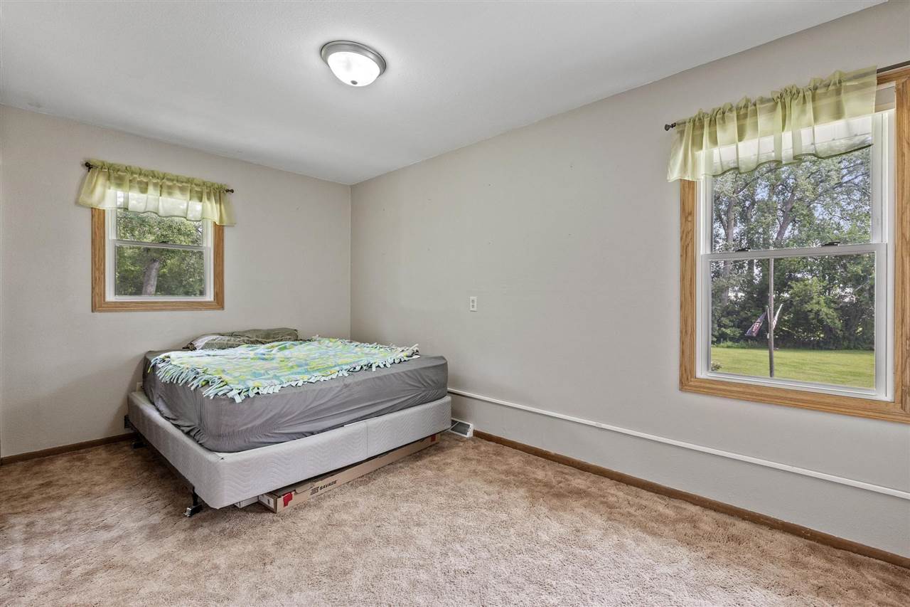 110 West Cemetery Road Fairfax, IA 52228 - Photo 19 of 23 Gallery Image 19