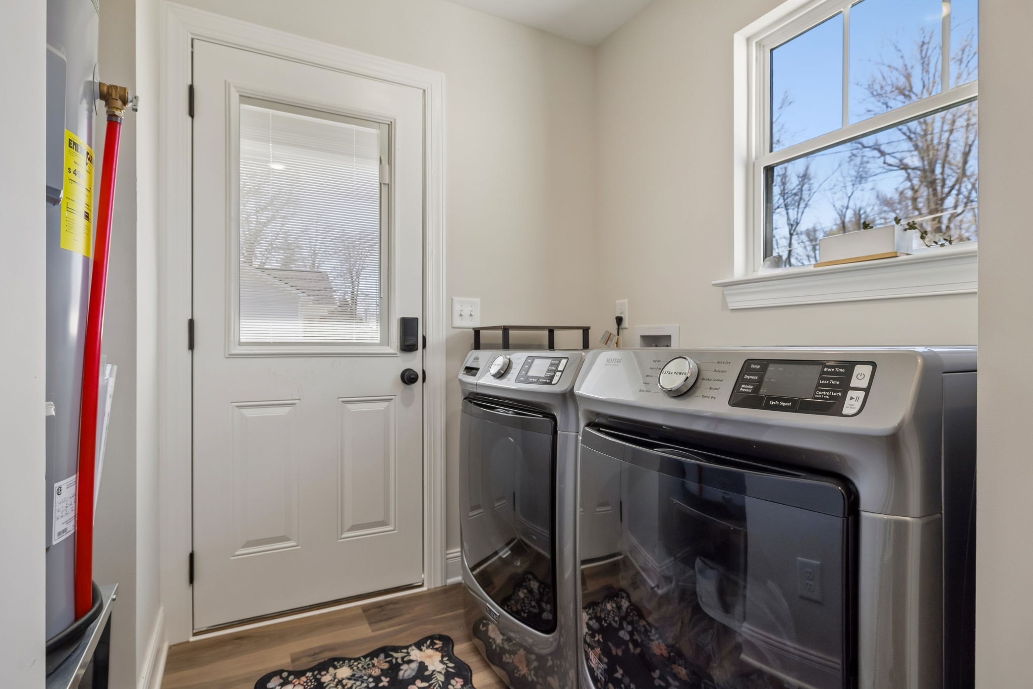 3165 Lights Chapel Road Greenbrier, TN 37073 - Photo 9 of 17 a utility room with dryer and washer