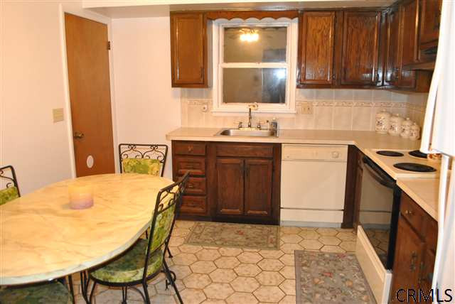 171 Russell Road Albany, NY 12203 - Photo 2 of 11 Photo 2