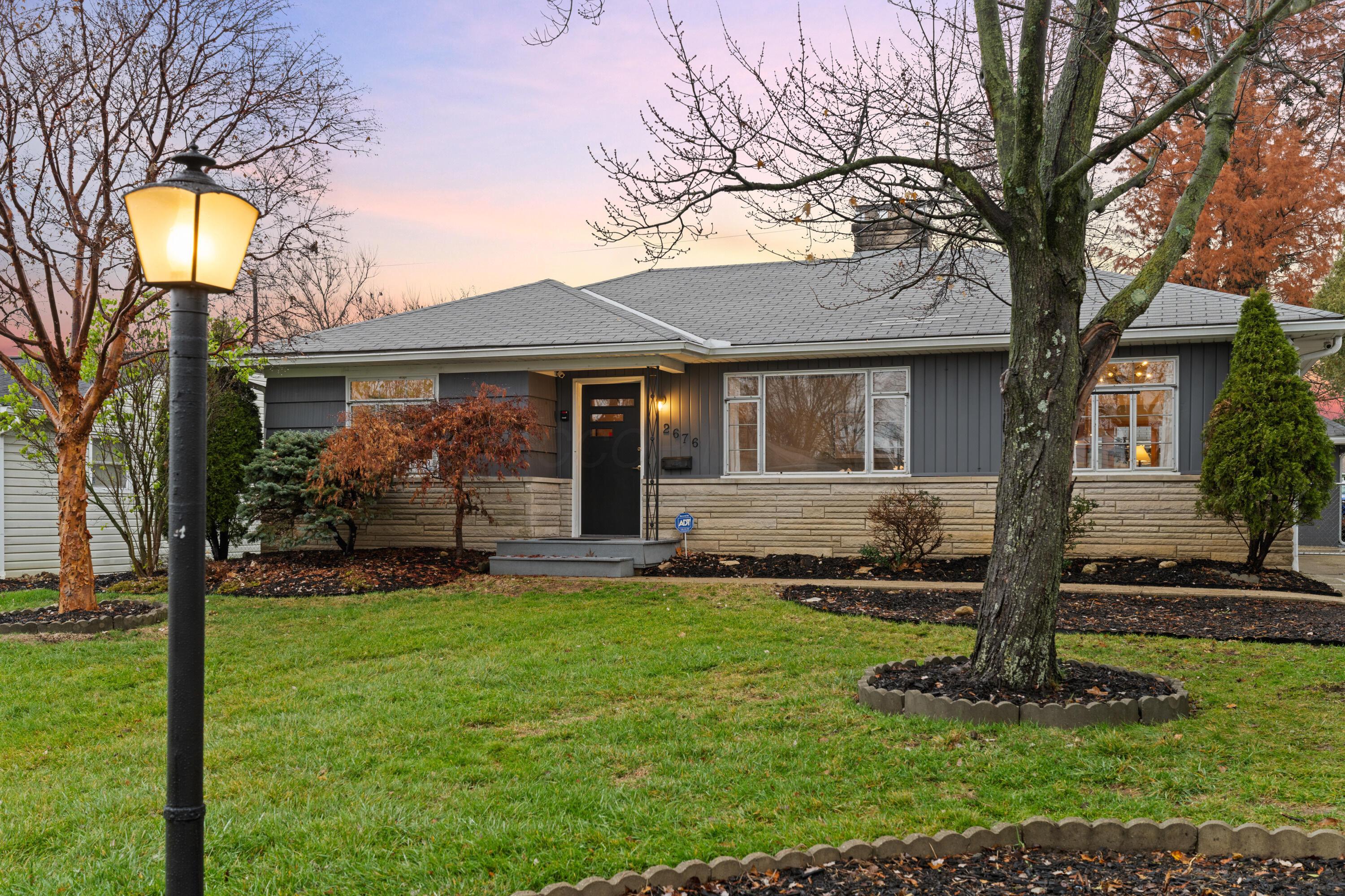 2676 Nottingham Road Columbus, OH 43221 - Photo 2 of 47 Front of Home