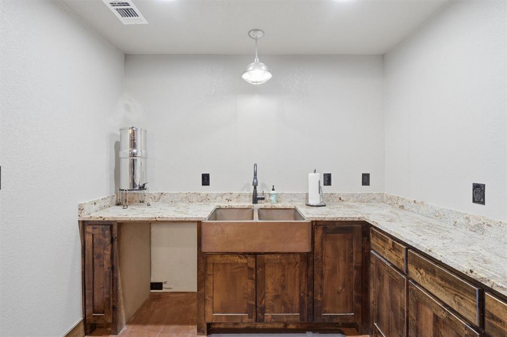 550 Manley Road Weatherford, TX 76088 - Photo 24 of 40