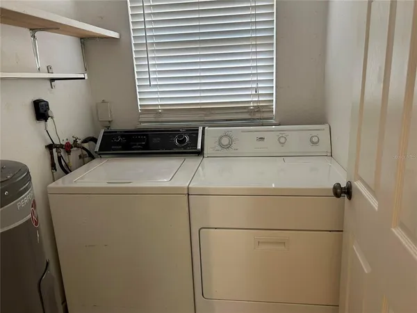 $2,250 | 2428 Waldemere Street, Sarasota, FL 34239