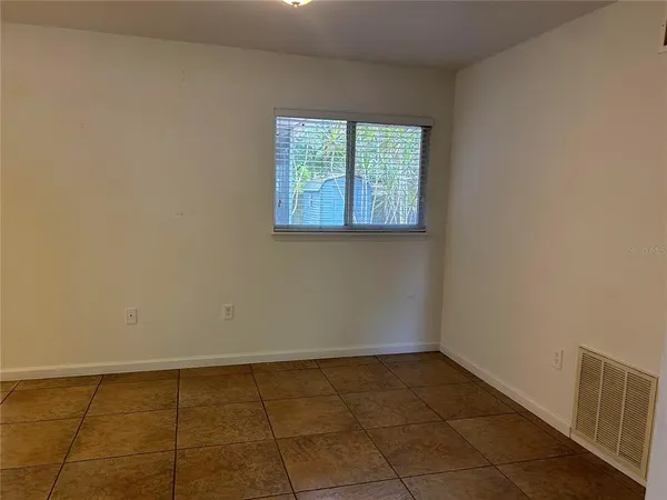 $2,250 | 2428 Waldemere Street, Sarasota, FL 34239