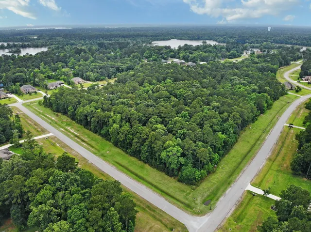 $120,000 | 522 North Commons View Drive, Houston, TX 77336