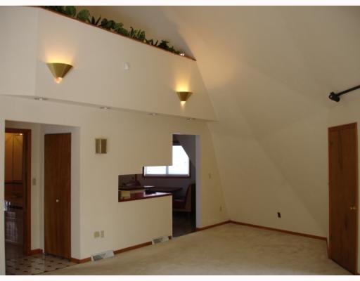 511 West Sunbury Road Butler, PA 16001 - Photo 3 of 16 Den/Family/Great Room. Greatroom