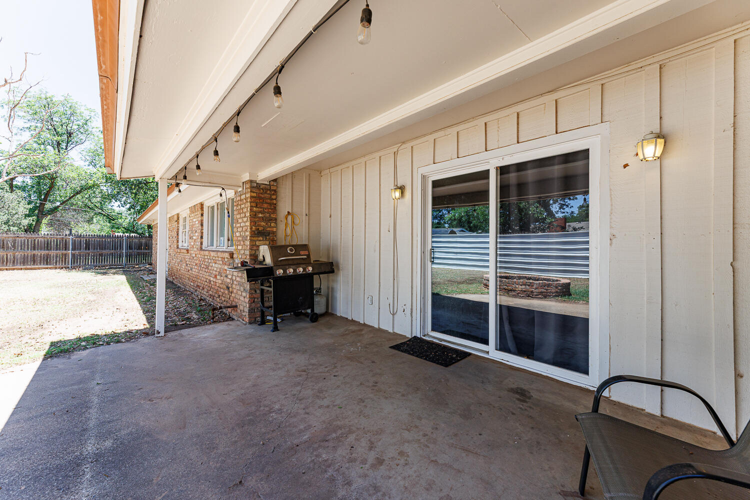 4618 30th Street Lubbock, TX 79410 - Photo 38 of 42 Back Patio
