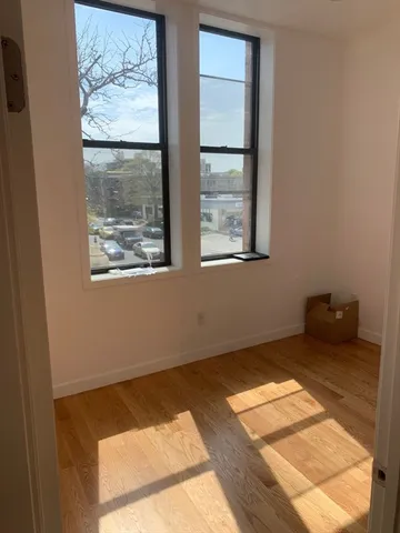 $2,250 | 64 Market Street, Unit 203, Lynn, MA 01901