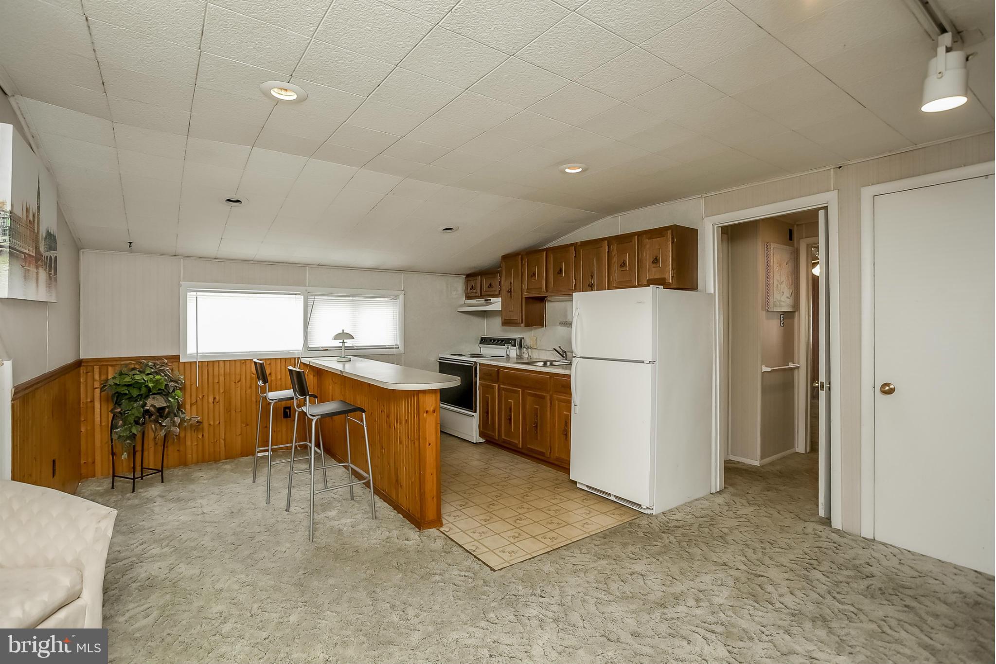 8421 Avery Road Baltimore, MD 21237 - Photo 22 of 28 Interior (General)