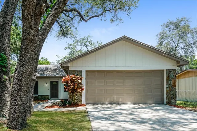 $2,210 | 4212 East Temple Heights Road, Tampa, FL 33617