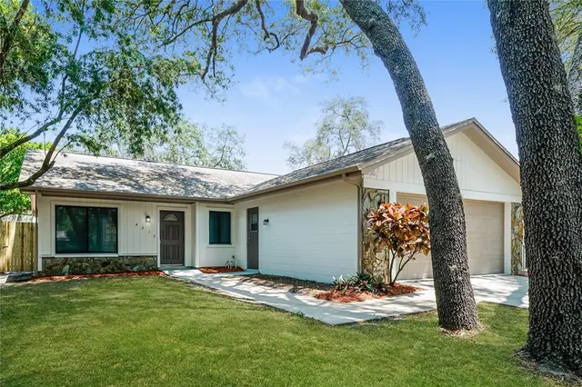 $2,210 | 4212 East Temple Heights Road, Tampa, FL 33617