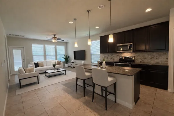 $2,395 | 1325 Meadowsouth Lane, Austin, TX 78748