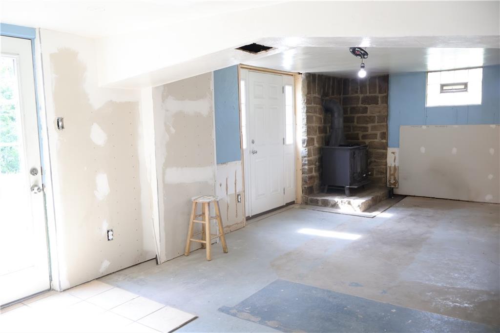 551 Muse-Bishop Road McDonald, PA 15057 - Photo 27 of 38 a view of empty room with a bathroom