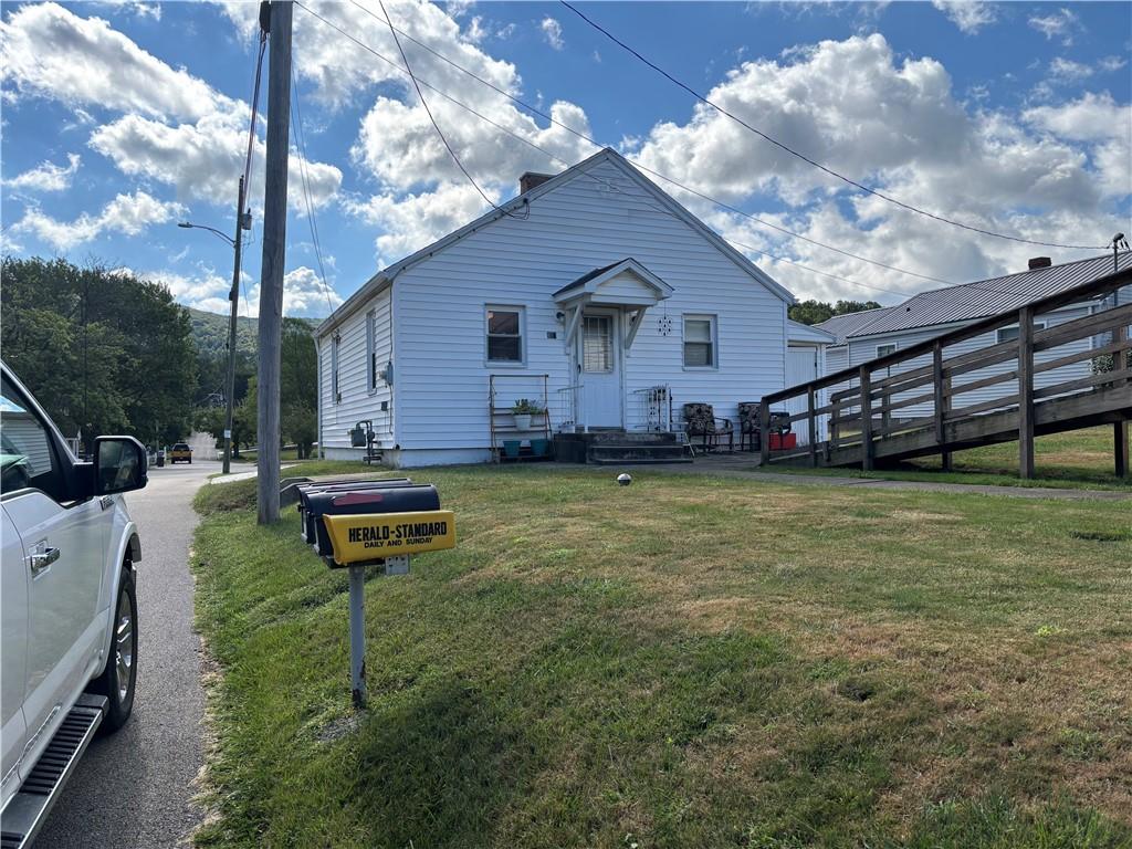 203 Mountain View Road Uniontown, PA 15401 - Photo 2 of 11