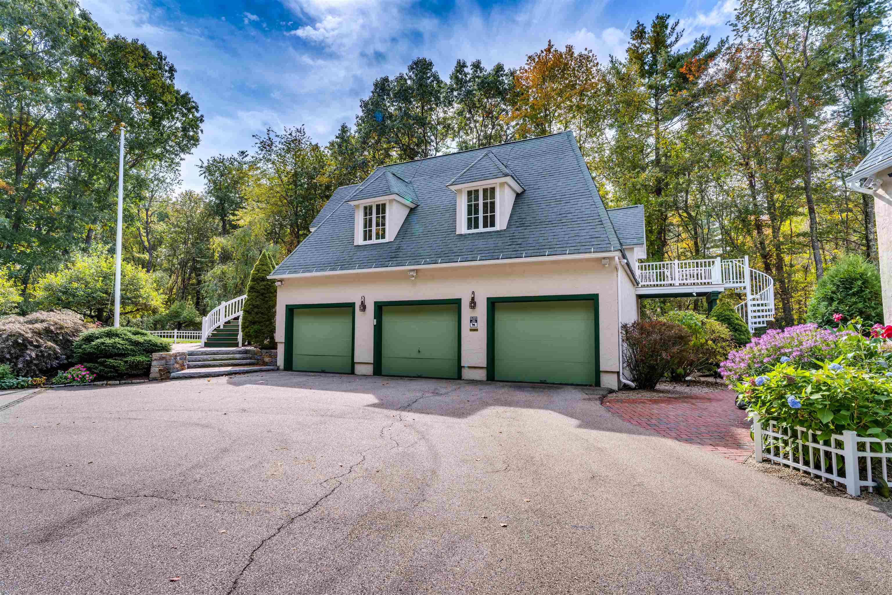 30 Doe Run Lane Stratham, NH 03885 - Photo 3 of 41