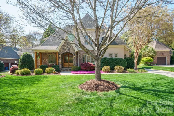 $1,995,000 | 20609 Queensdale Drive, Cornelius, NC 28031