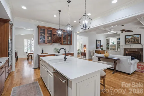 $1,995,000 | 20609 Queensdale Drive, Cornelius, NC 28031