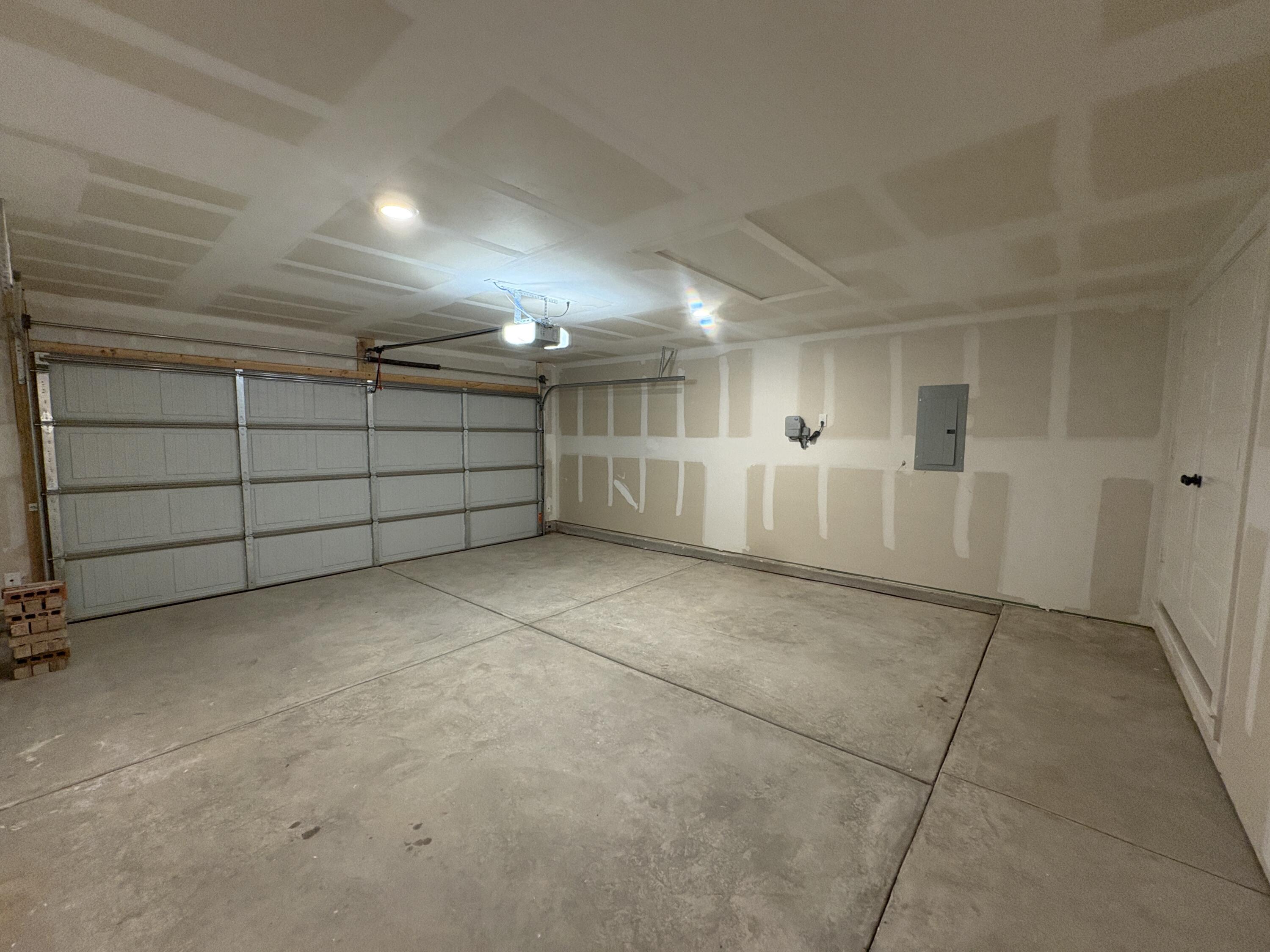 8607 29th Street Lubbock, TX 79407 - Photo 18 of 21 Media 18-FBA1C0DE-FFDD-416E-AFA6-18C26FD