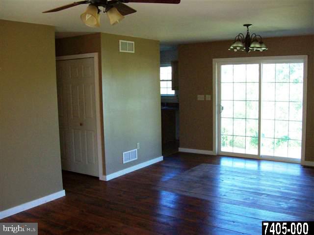 12452 Winterstown Road Felton, PA 17322 - Photo 4 of 25 Gallery Image 4