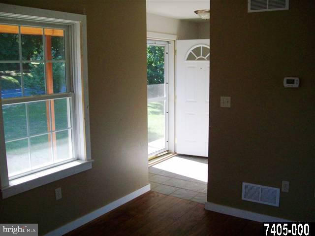 12452 Winterstown Road Felton, PA 17322 - Photo 5 of 25 Gallery Image 5