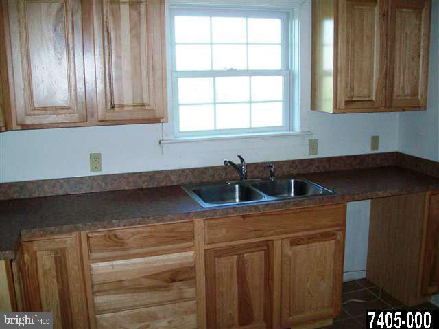 12452 Winterstown Road Felton, PA 17322 - Photo 7 of 25 Gallery Image 7