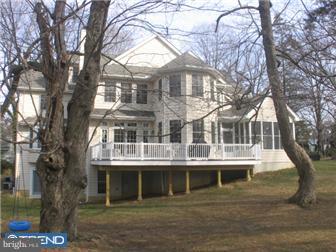 11 Kershaw Road Wallingford, PA 19086 - Photo 2 of 12 Exterior Back