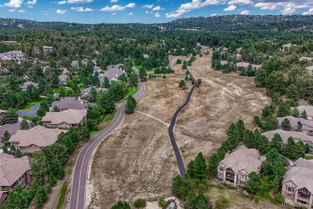 a view of a city street view