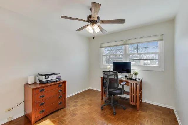 $459,900 | 504 West Braeside Drive, Arlington Heights, IL 60004