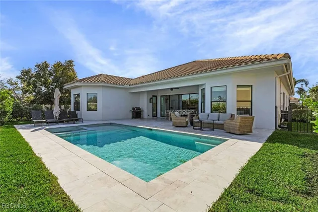 $1,375,000 | 2906 Cinnamon Bay Circle, Naples, FL 34119