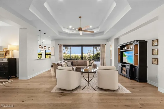 $1,375,000 | 2906 Cinnamon Bay Circle, Naples, FL 34119