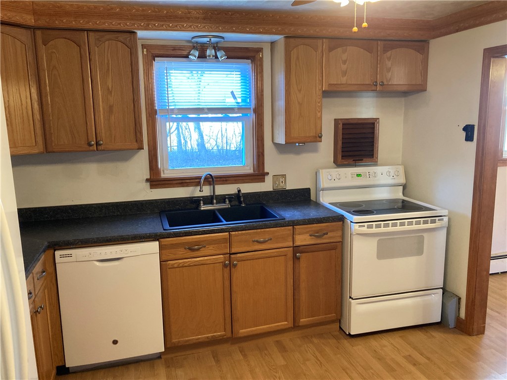 17 Wanton Shippee Road East Greenwich, RI 02818 - Photo 7 of 14 Gallery Image 7