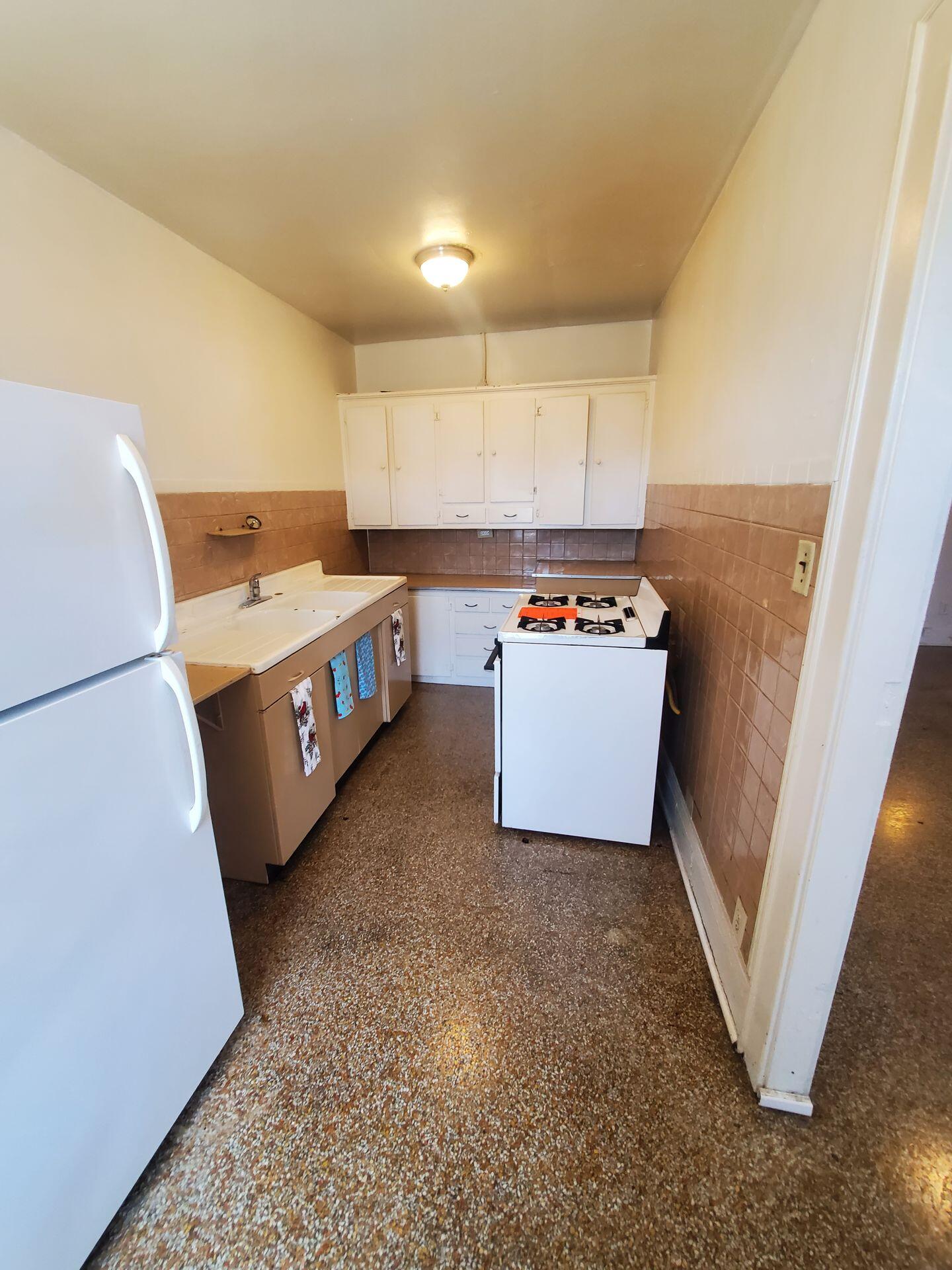 614 6th Street Racine, WI 53403 - Photo 21 of 63 Unit 7 614 6th St 7