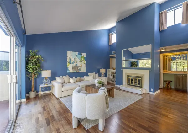 $1,180,000 | 225 Virginia Avenue, Unit PHD, San Mateo, CA 94402