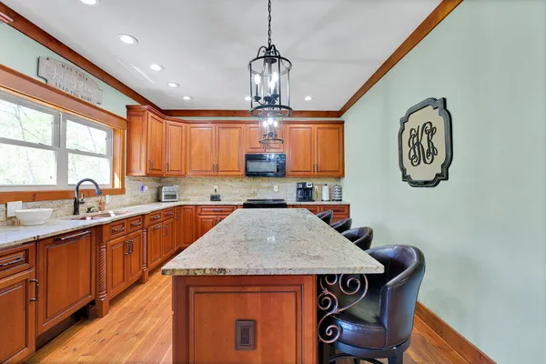 $1,175,000 | 264 Waterfront Way, Ten Mile, TN 37880