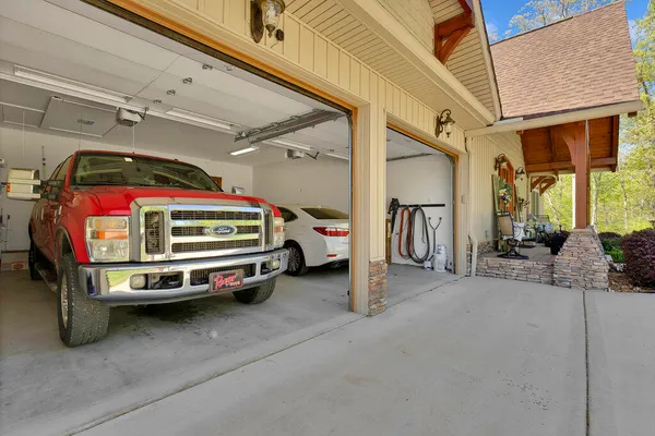 $1,175,000 | 264 Waterfront Way, Ten Mile, TN 37880