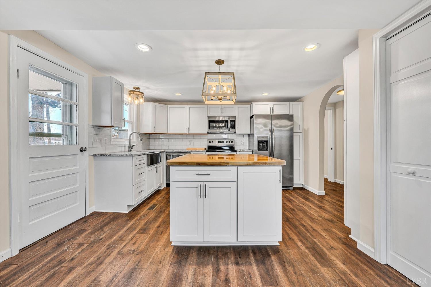 1088 Piney Grove School Road Moneta, VA 24121 - Photo 14 of 52
